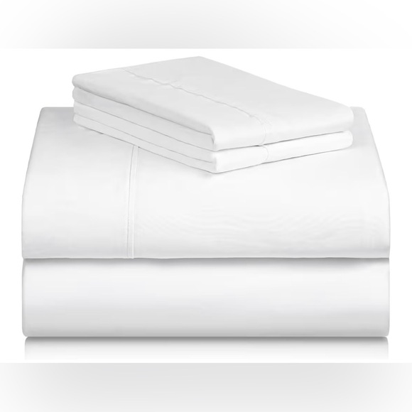 Elegant 4pc White King Size Sheet Set - Picture 1 of 6